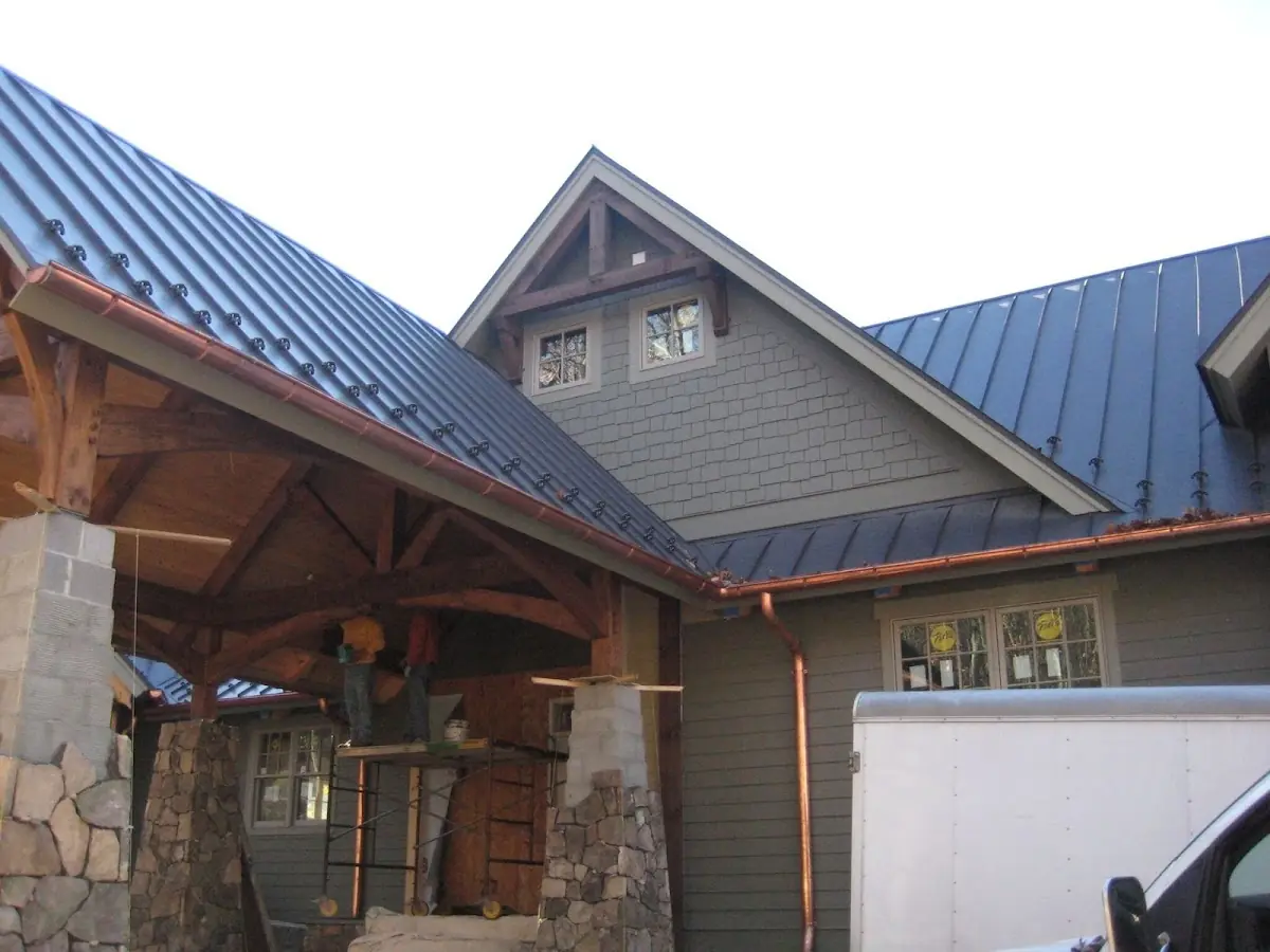 Craftsman Roofing team delivering quality roofing work in Sun Groves